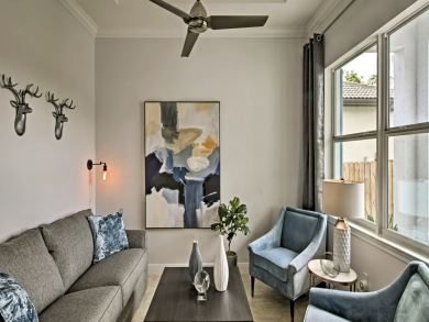 Naples Luxury Close to Vanderbilt Beach